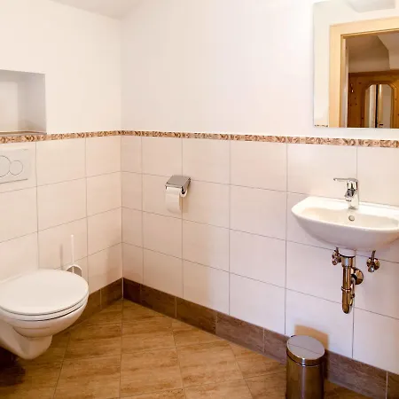 Biobauernhof Hauslhof 150w דירה פפארוורפן